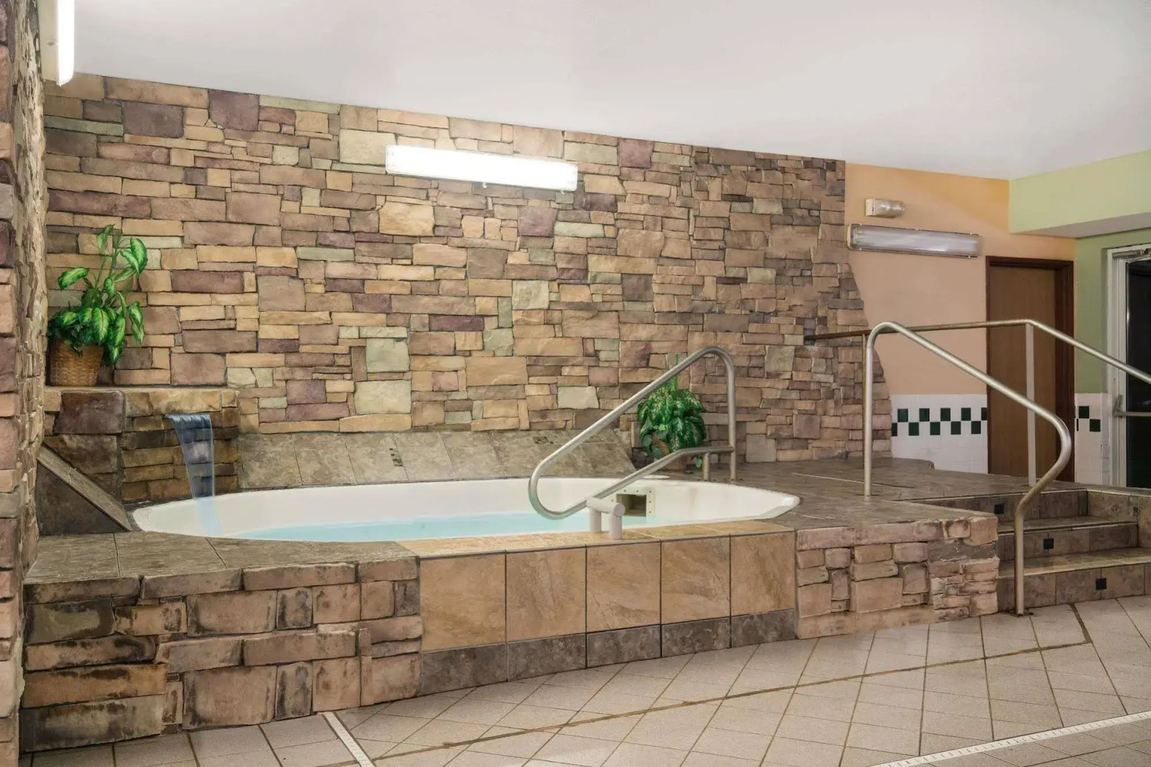 Quality Inn & Suites Mankato East