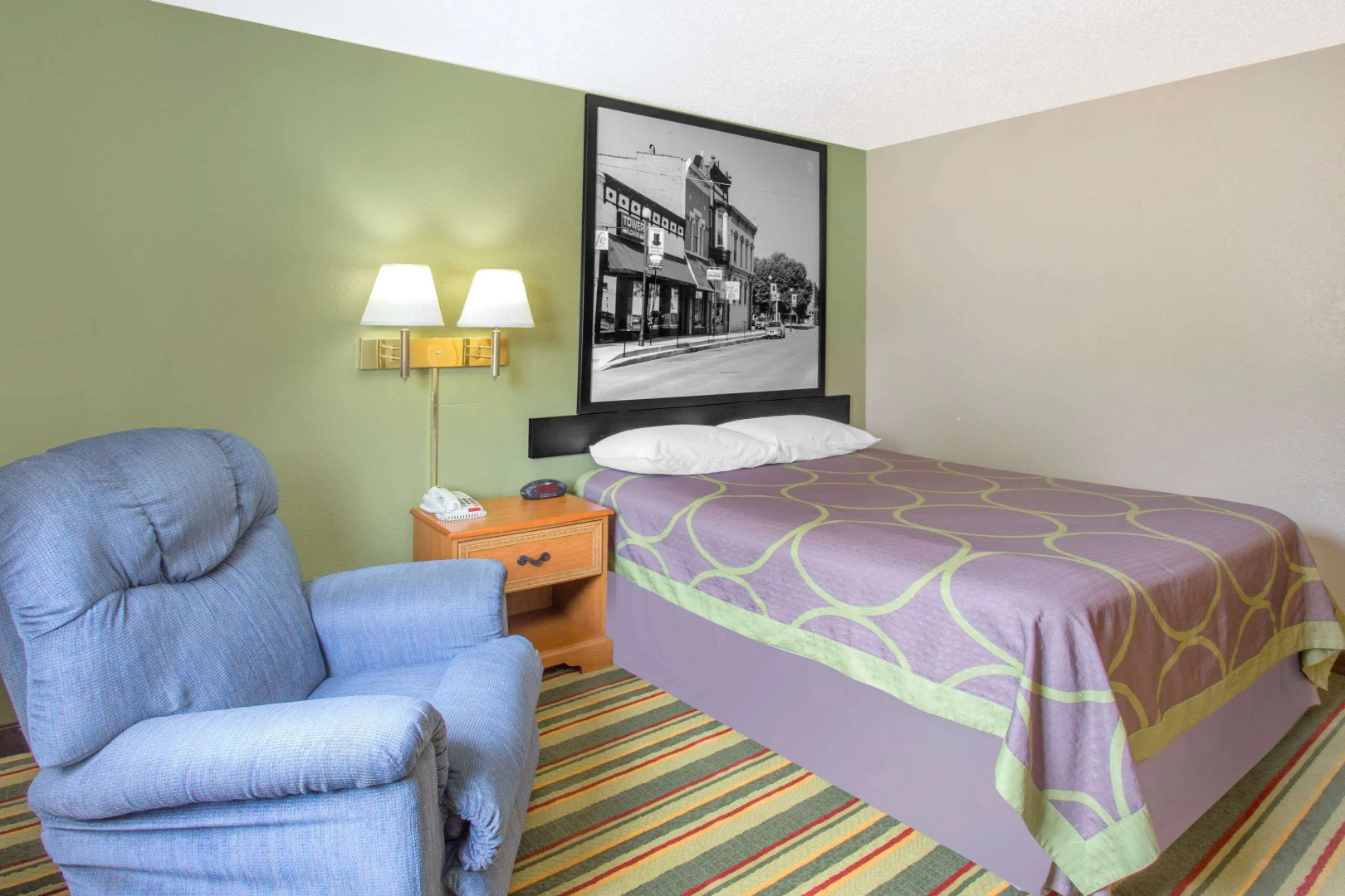 Super 8 by Wyndham Champaign