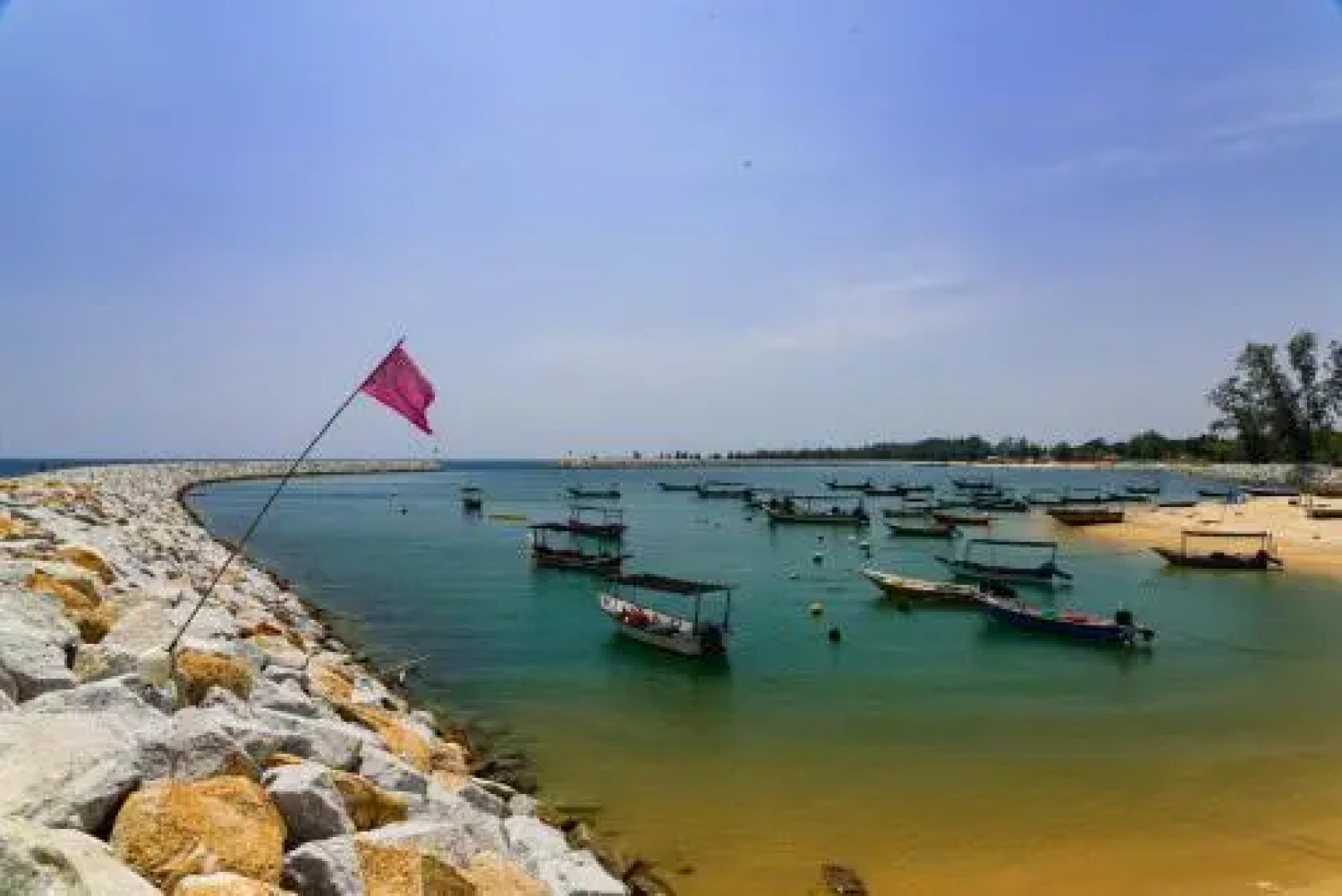 Beachland Guesthouse