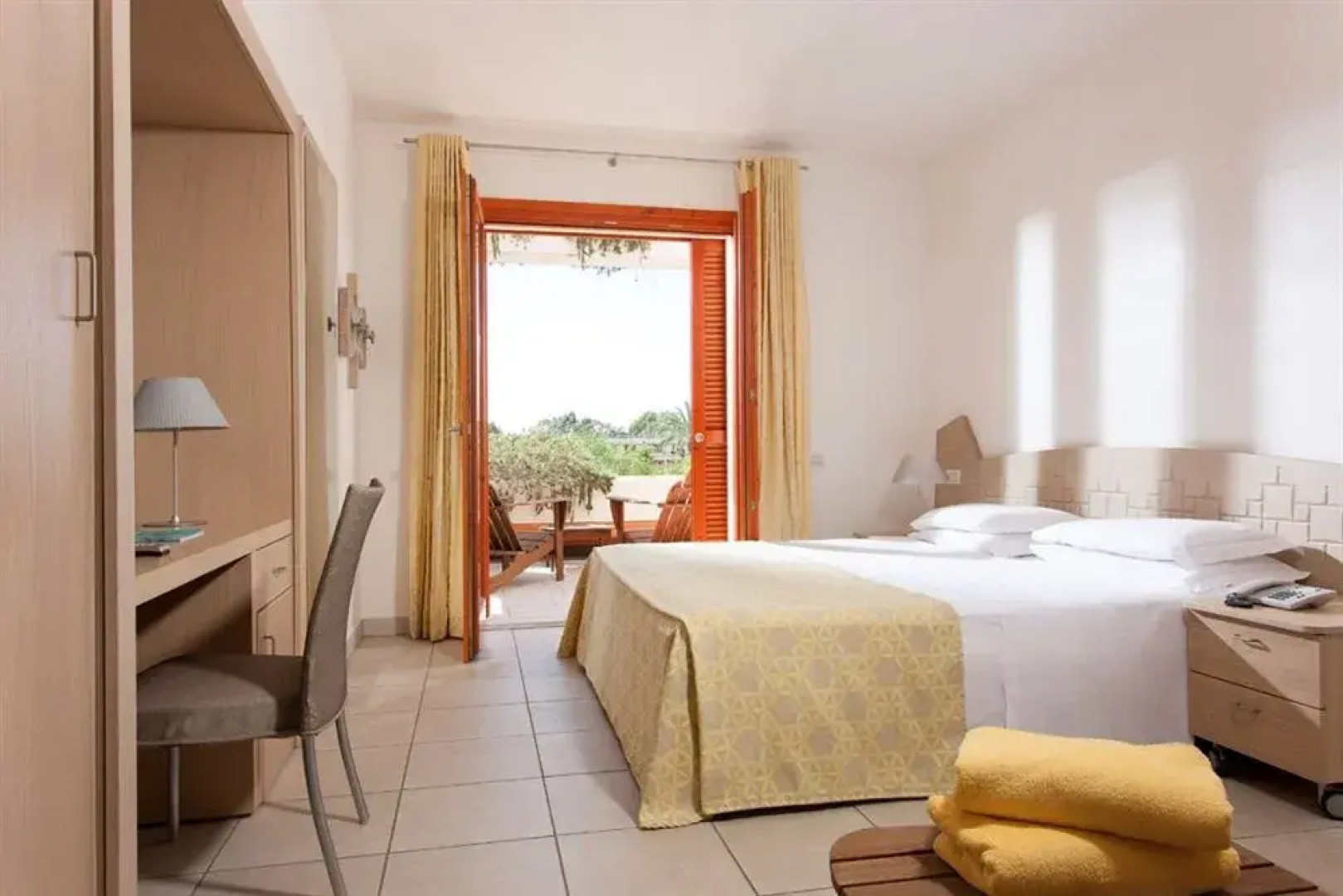 Ethra Reserve - Calanè 4*