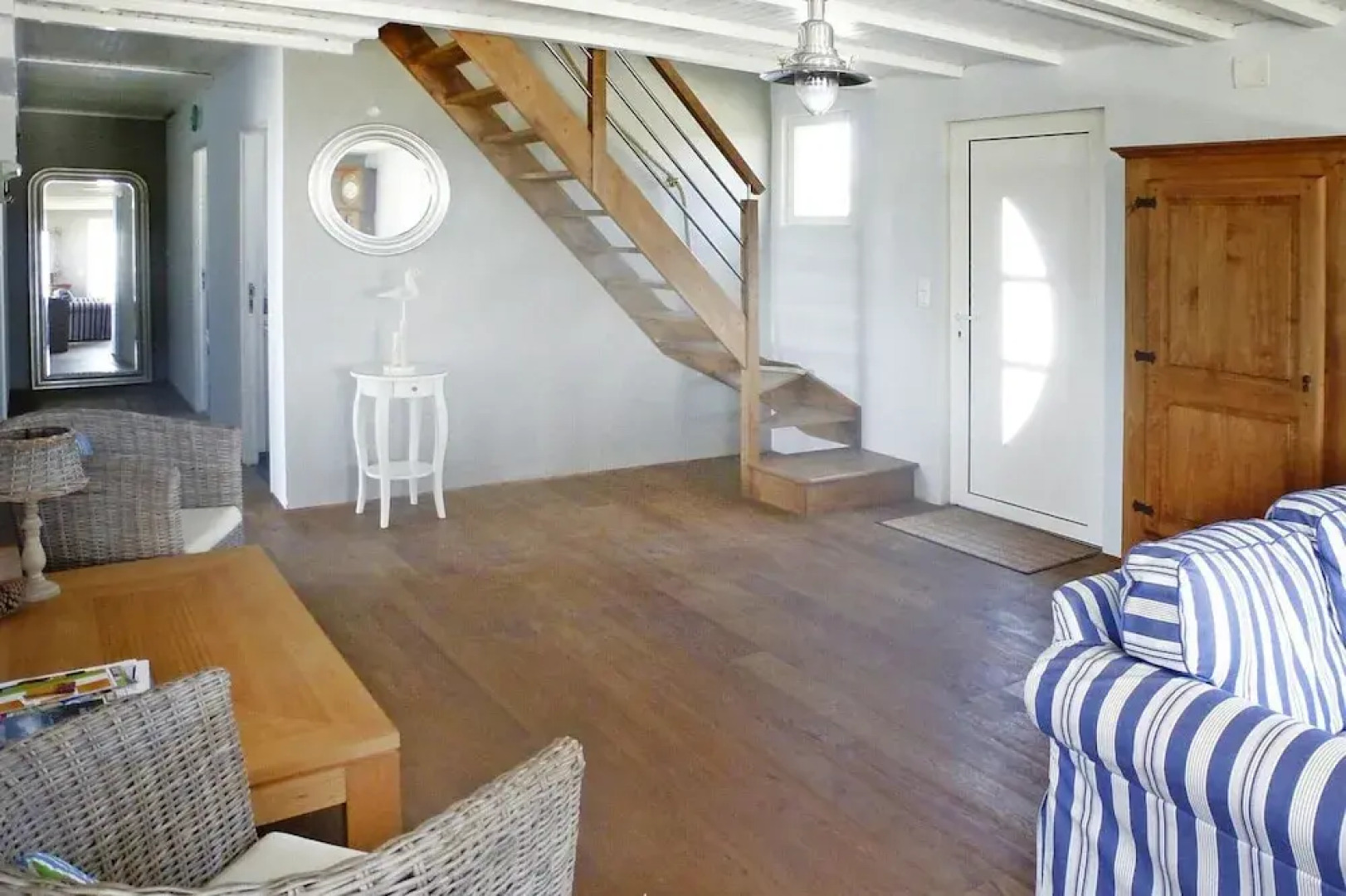 Holiday Home in Chenac With Stunning Terrace Views