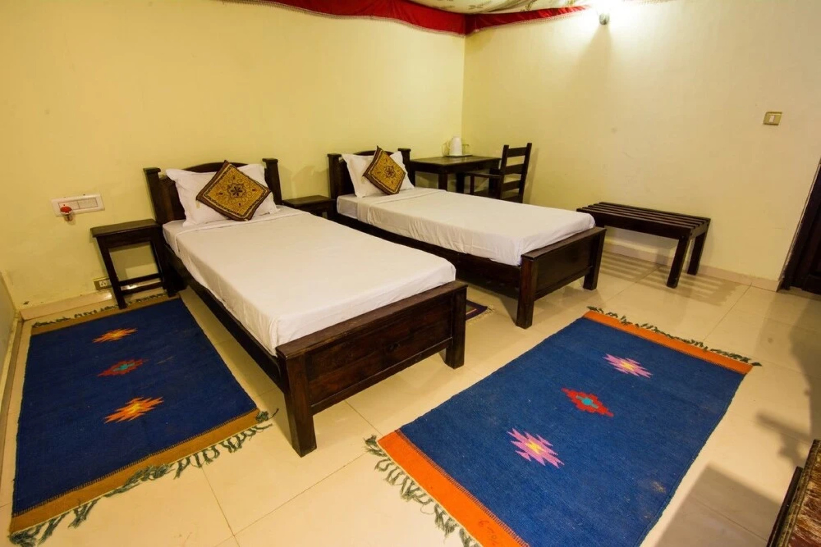 Hotel Jhalamand Garh