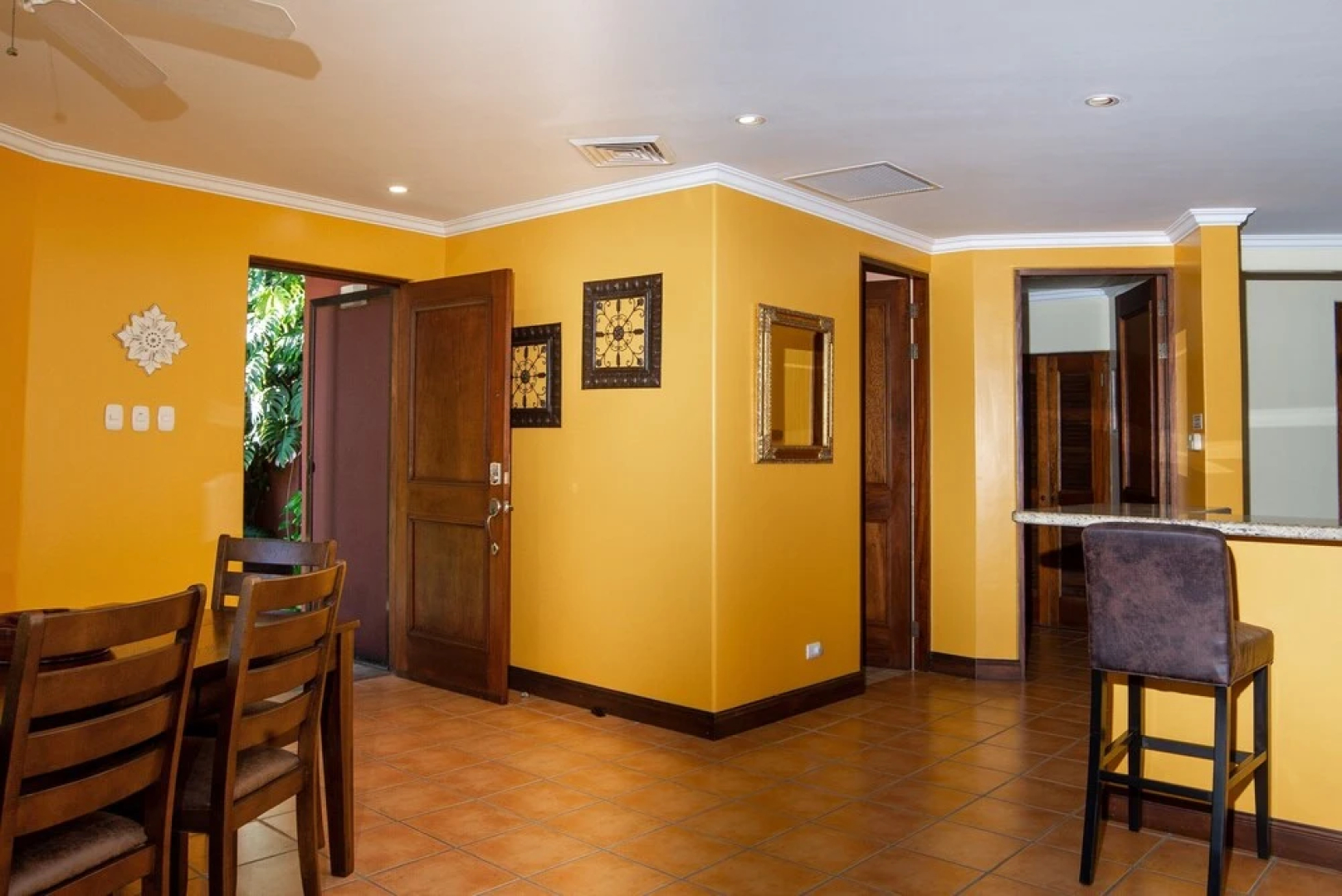 Peek-a-Boo Ocean view Condo at Reserva Conchal