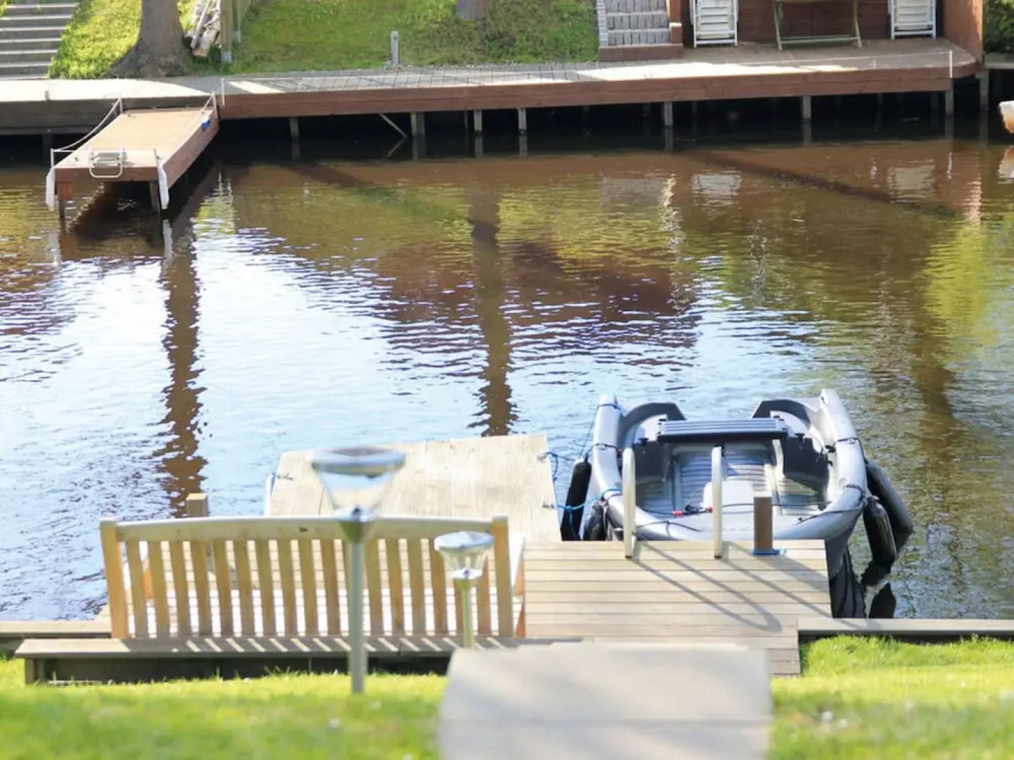 Overt Meer 6 Modern Retreat