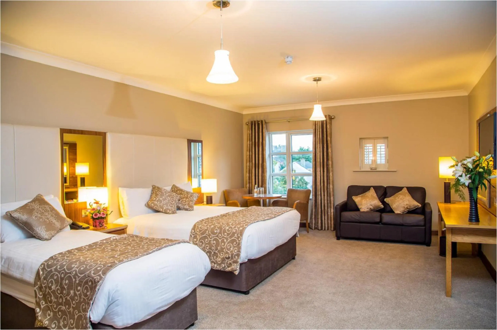 Riverside Park Hotel and Leisure Club