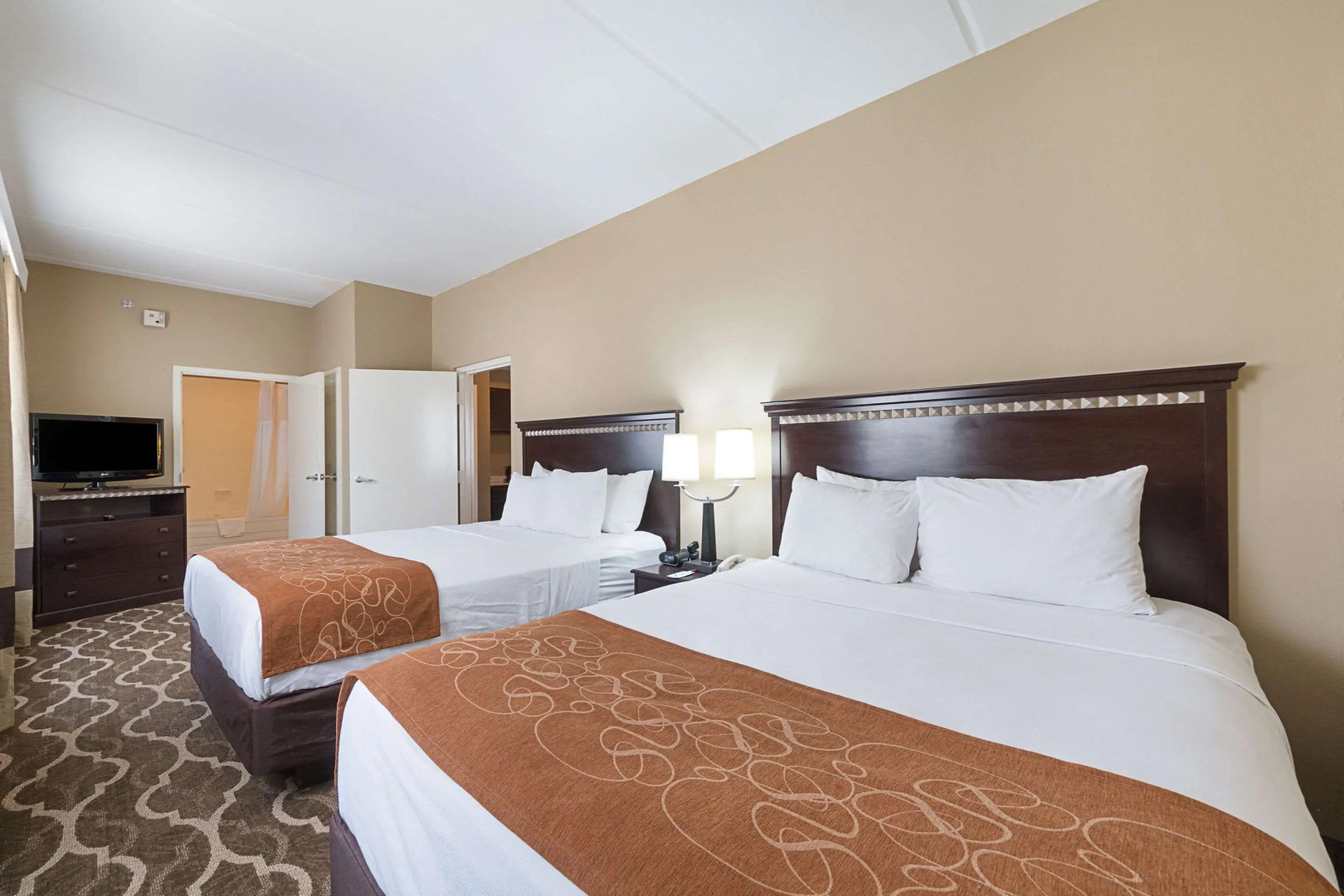 Comfort Suites Beachside