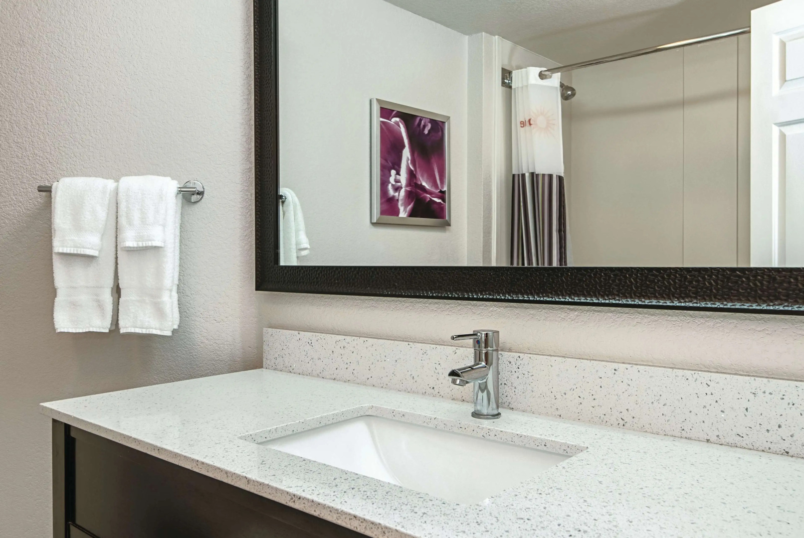 La Quinta Inn & Suites by Wyndham Ontario Airport