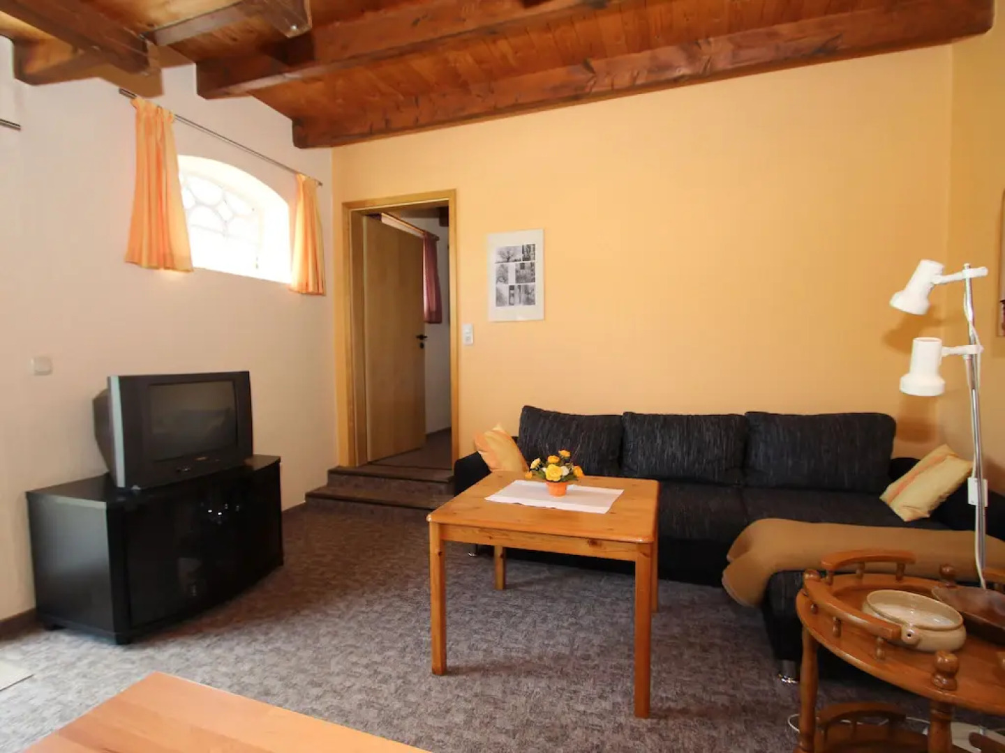 Terraced house in Strackholt with terrace