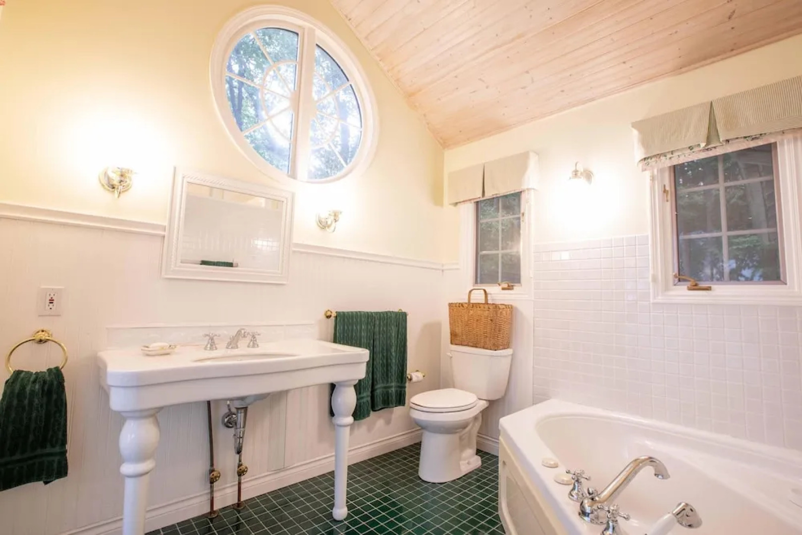 Red Pines a Lake of Bays Gem on a Very Private West Exposure 210' ft Point