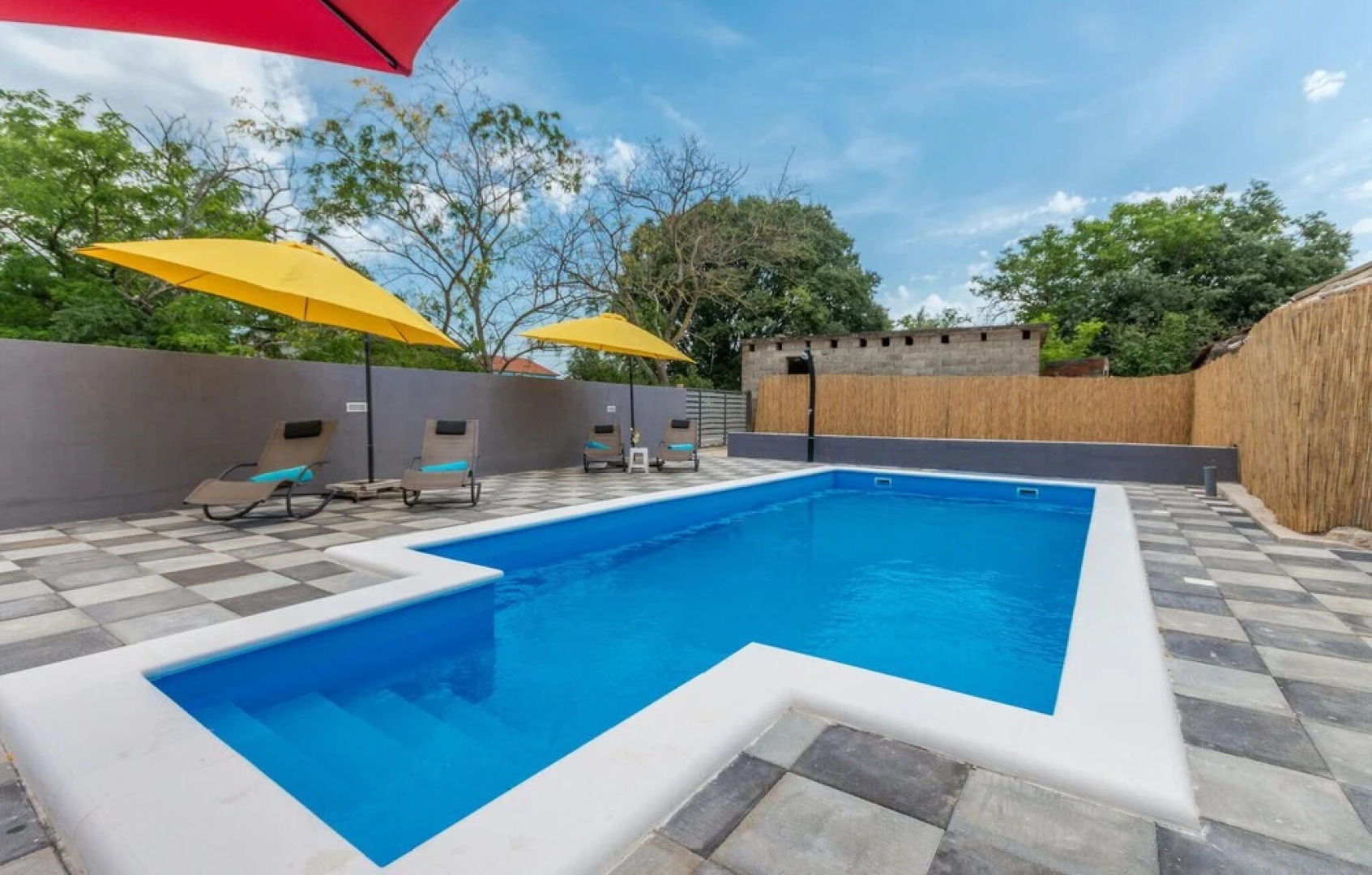 Nice Home in Rastane Donje With Outdoor Swimming Pool, Wifi and 3 Bedrooms