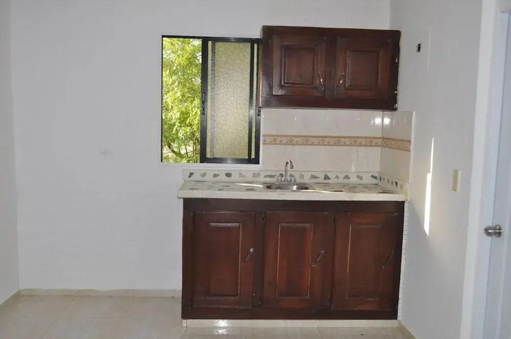 Hotel La Polilla Bar and Restaurant