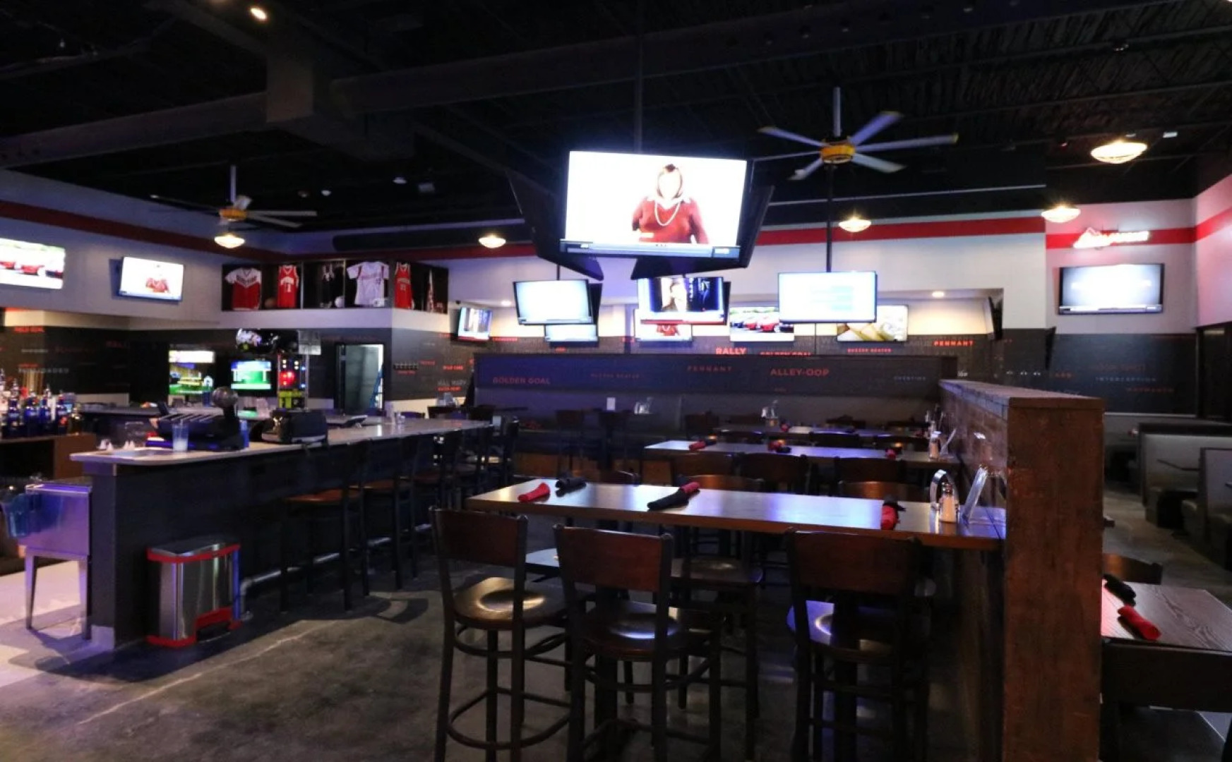 Holiday Inn Express & Suites McPherson by IHG