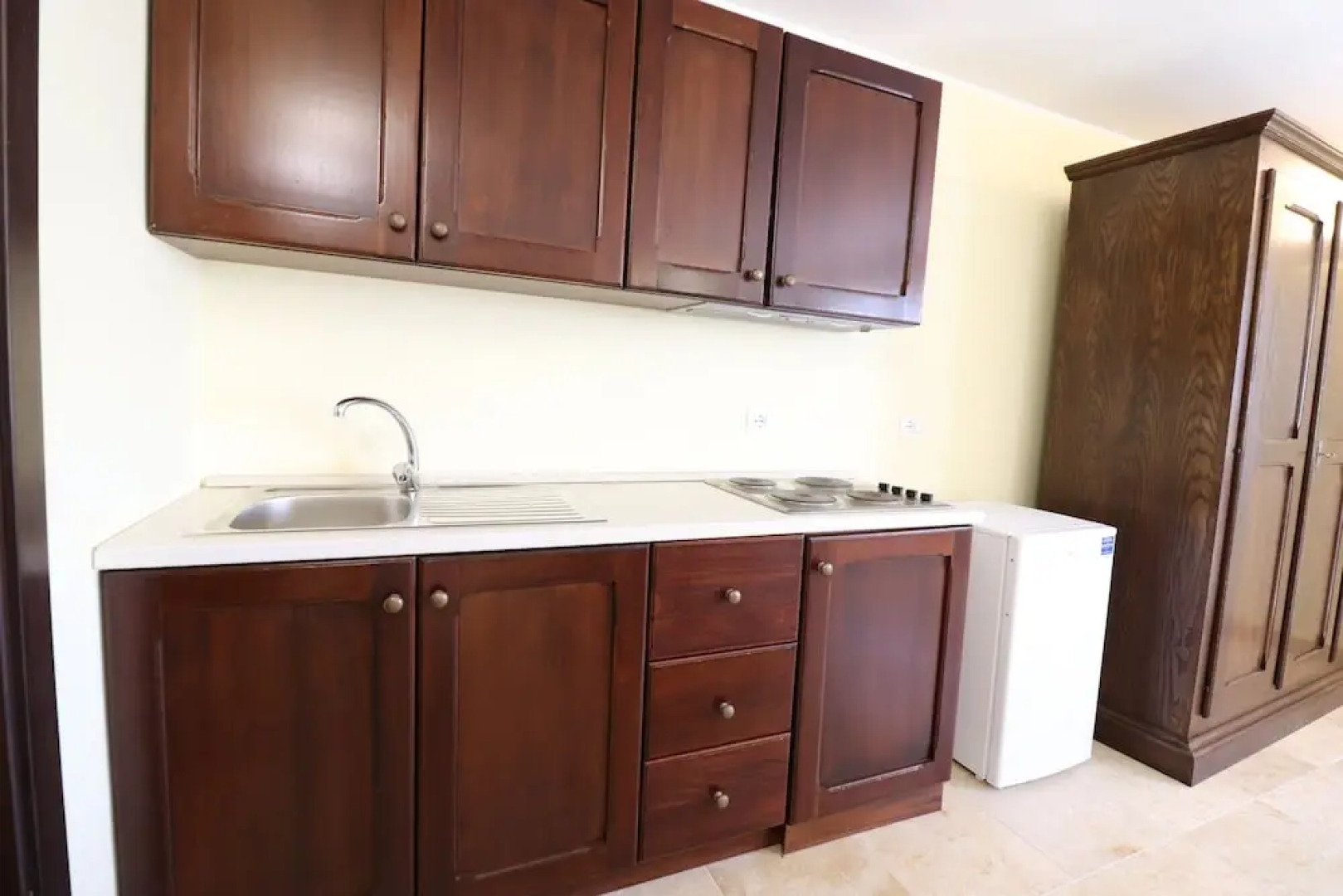 B b With Swimming Pool Tenuta Agrumi del Salento Triple Deluxe Citrus Attic