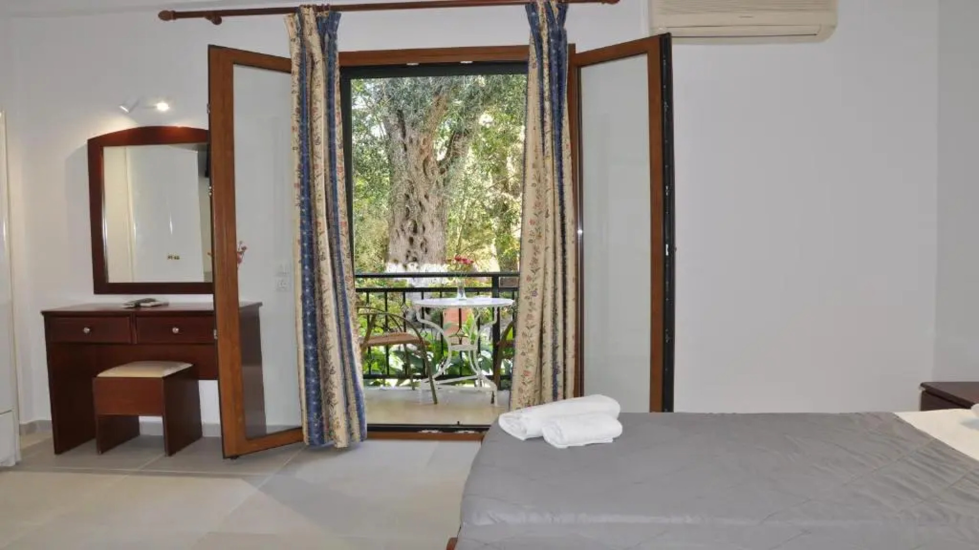 Villa Katerina Apartments