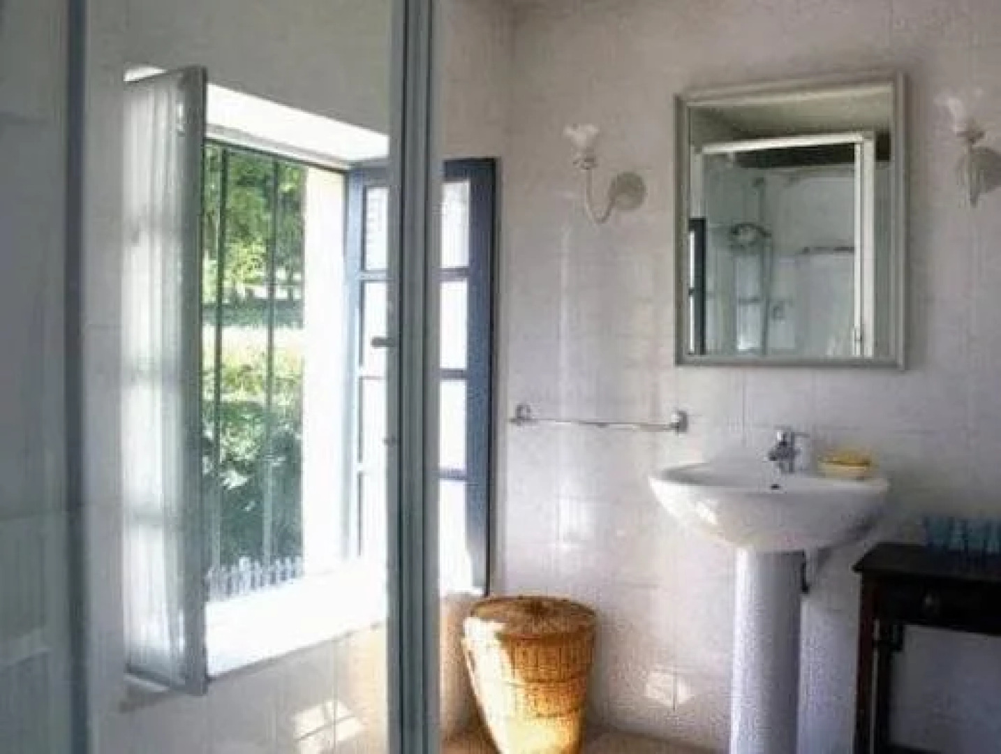 Chateau De Pont-Rilly