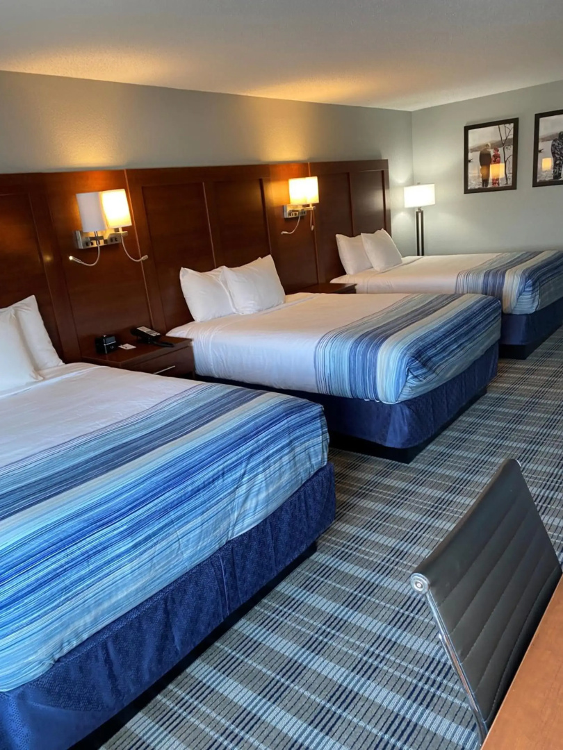 AmericInn by Wyndham Williamsburg