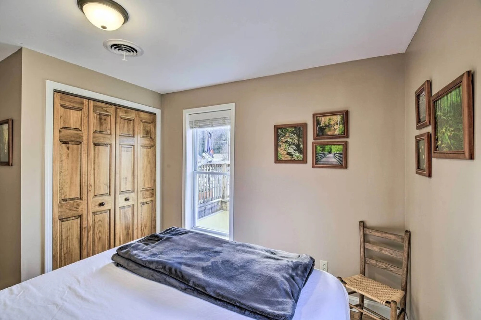 Comfy Damascus Apartment - Walkable Location