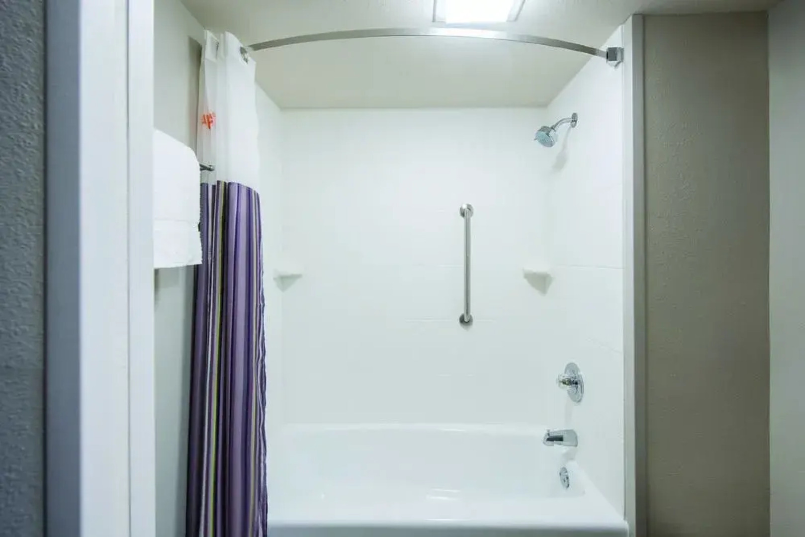 Lexington Inn and Suites - Effingham