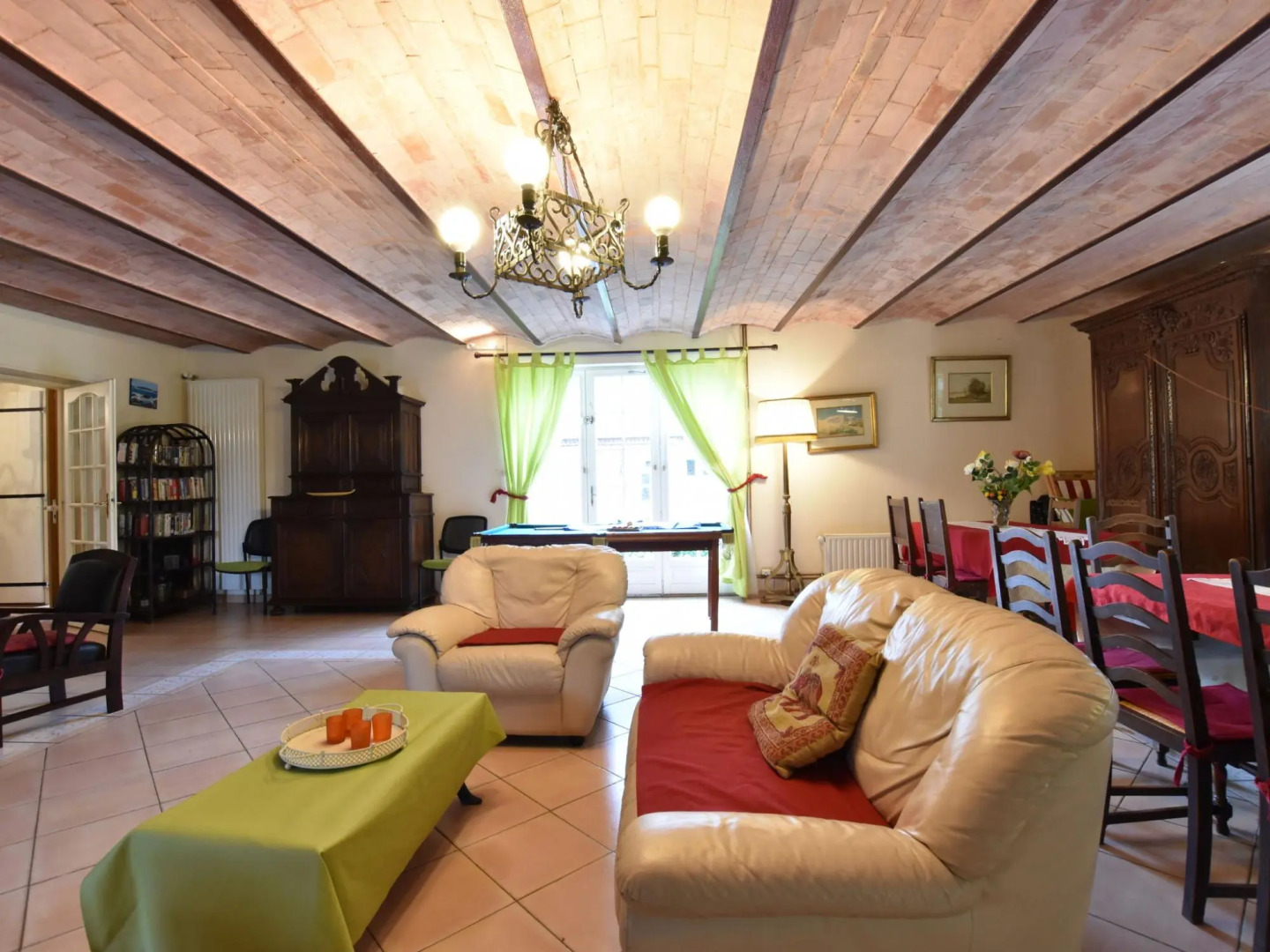 Alluring Cottage in Englancourt With Fenced Garden