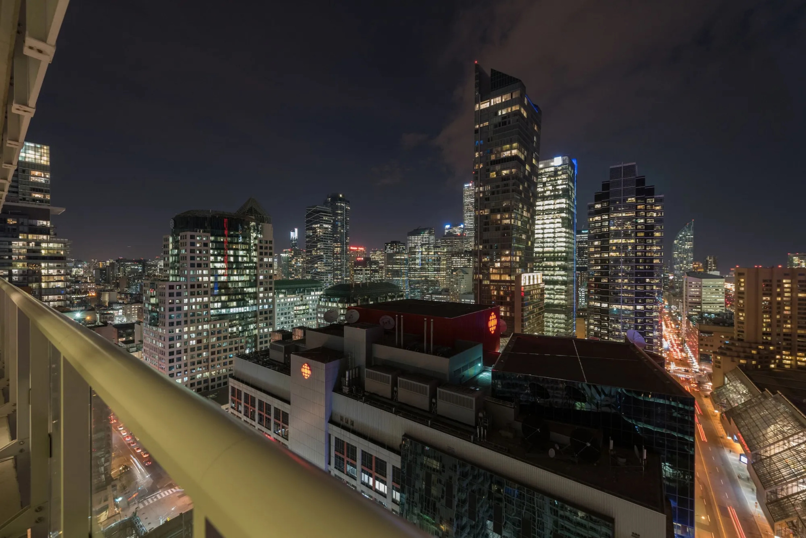Grand Royal Condos - CN Tower