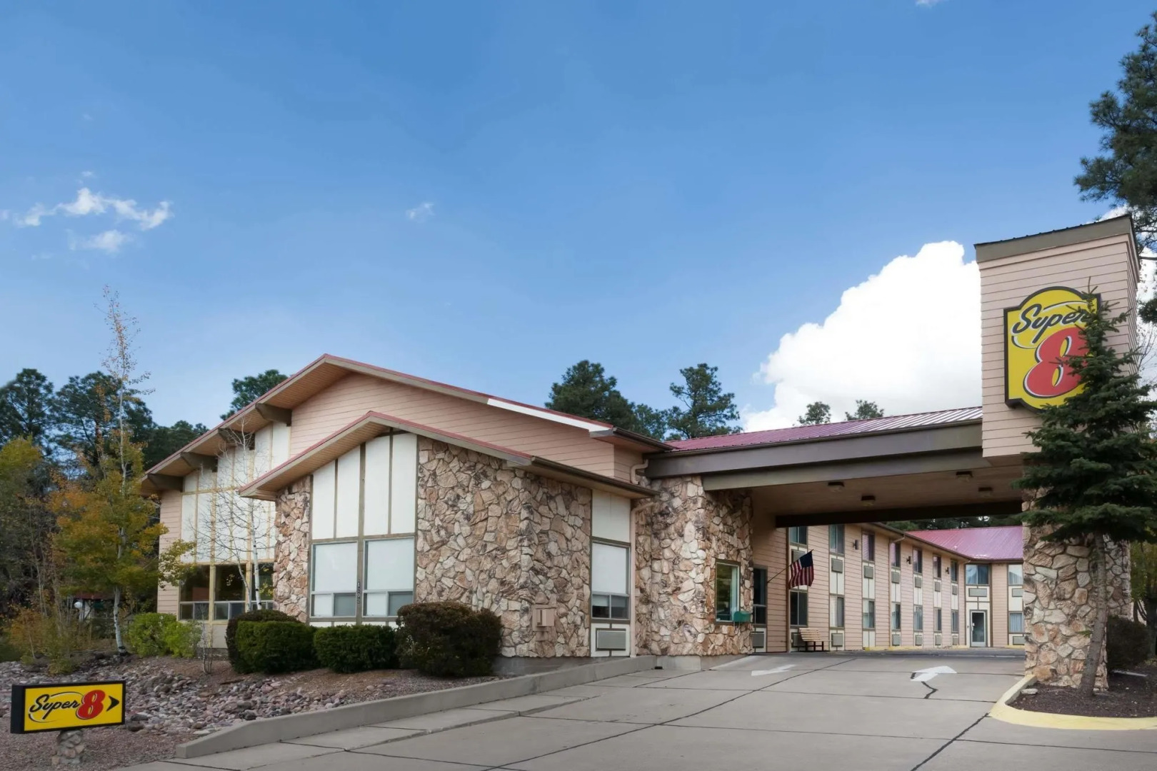 Pinetop Studio Suites