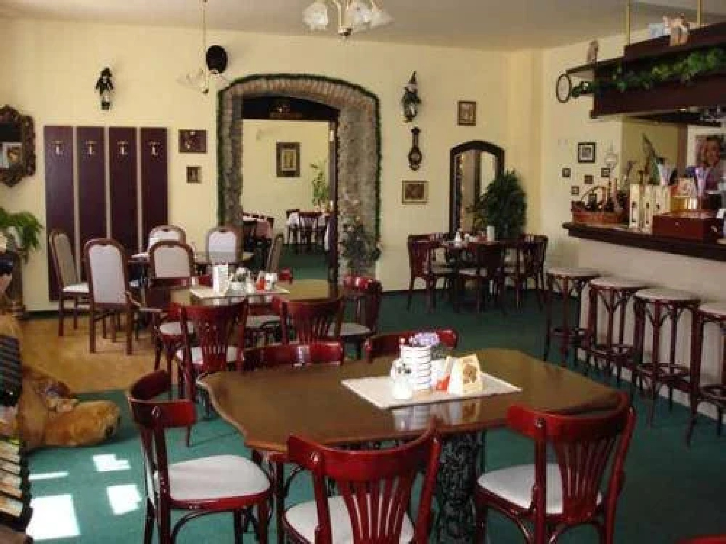 Hotel Ostry