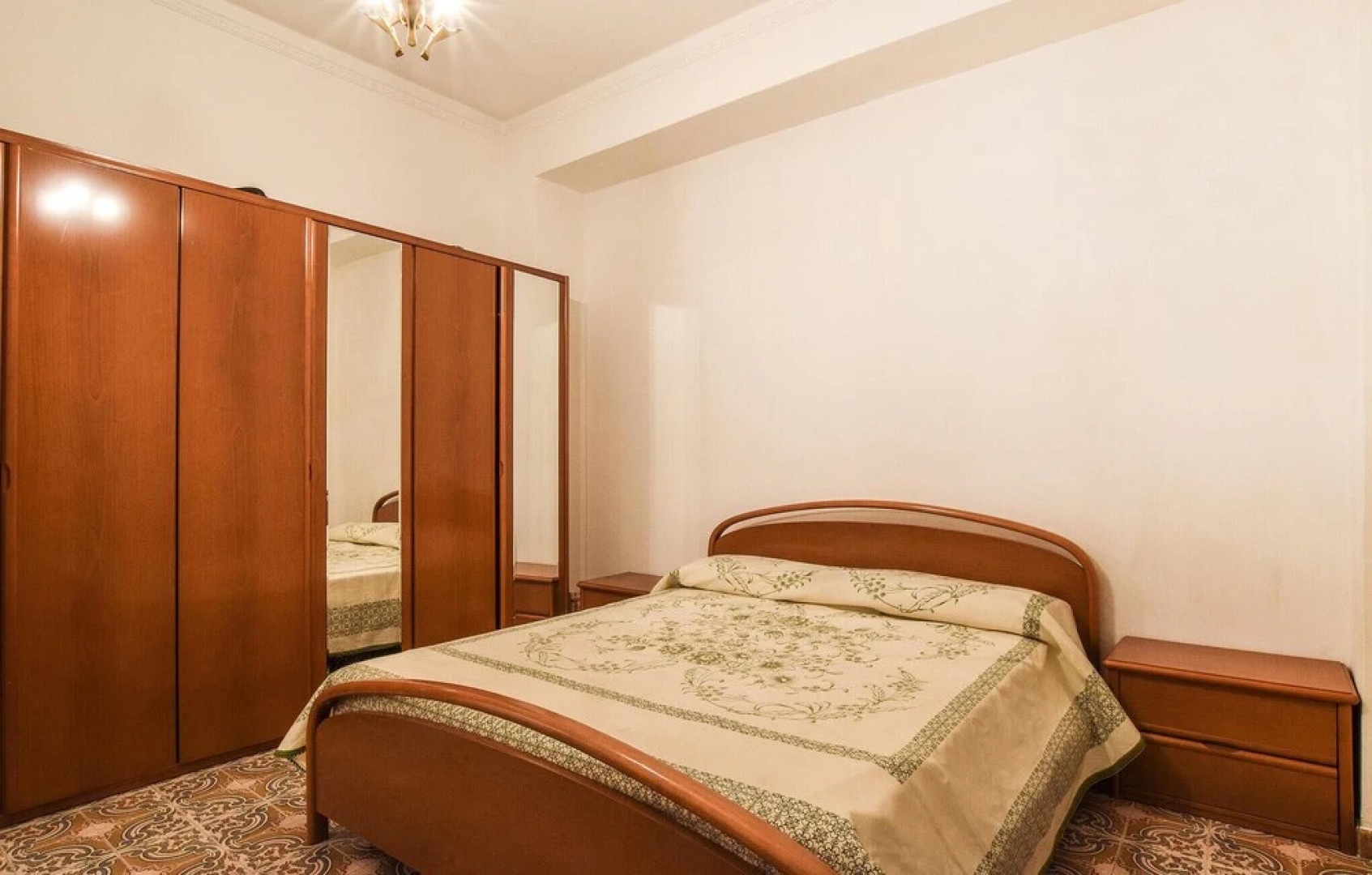 Beautiful Apartment in Gaggi With Wifi and 4 Bedrooms