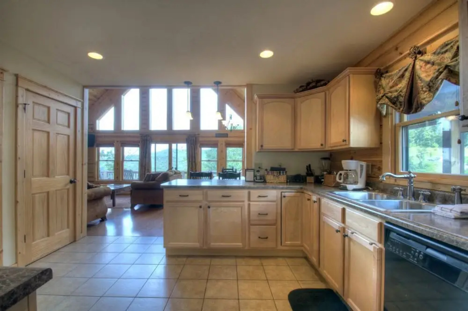 Mountain Aerie - 4 Br Cabin