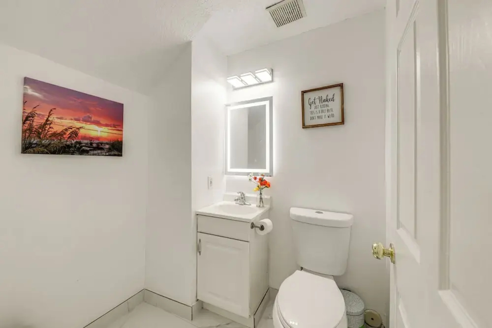 Swim, Barbecue & Game: Home 4 Mi to Pompano Beach!