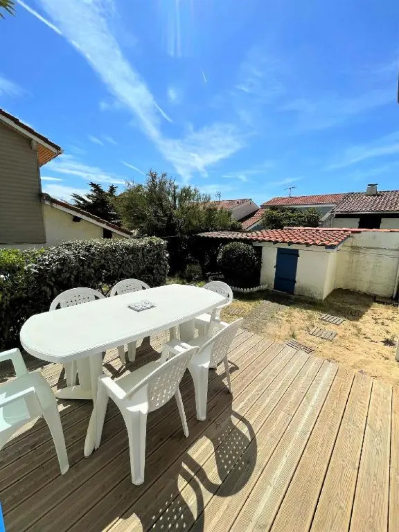 Réf 277 Seignosse LES BOURDAINES , à proximité immédiate de la plage, Villa patio classée 2 étoiles , 8 personnes