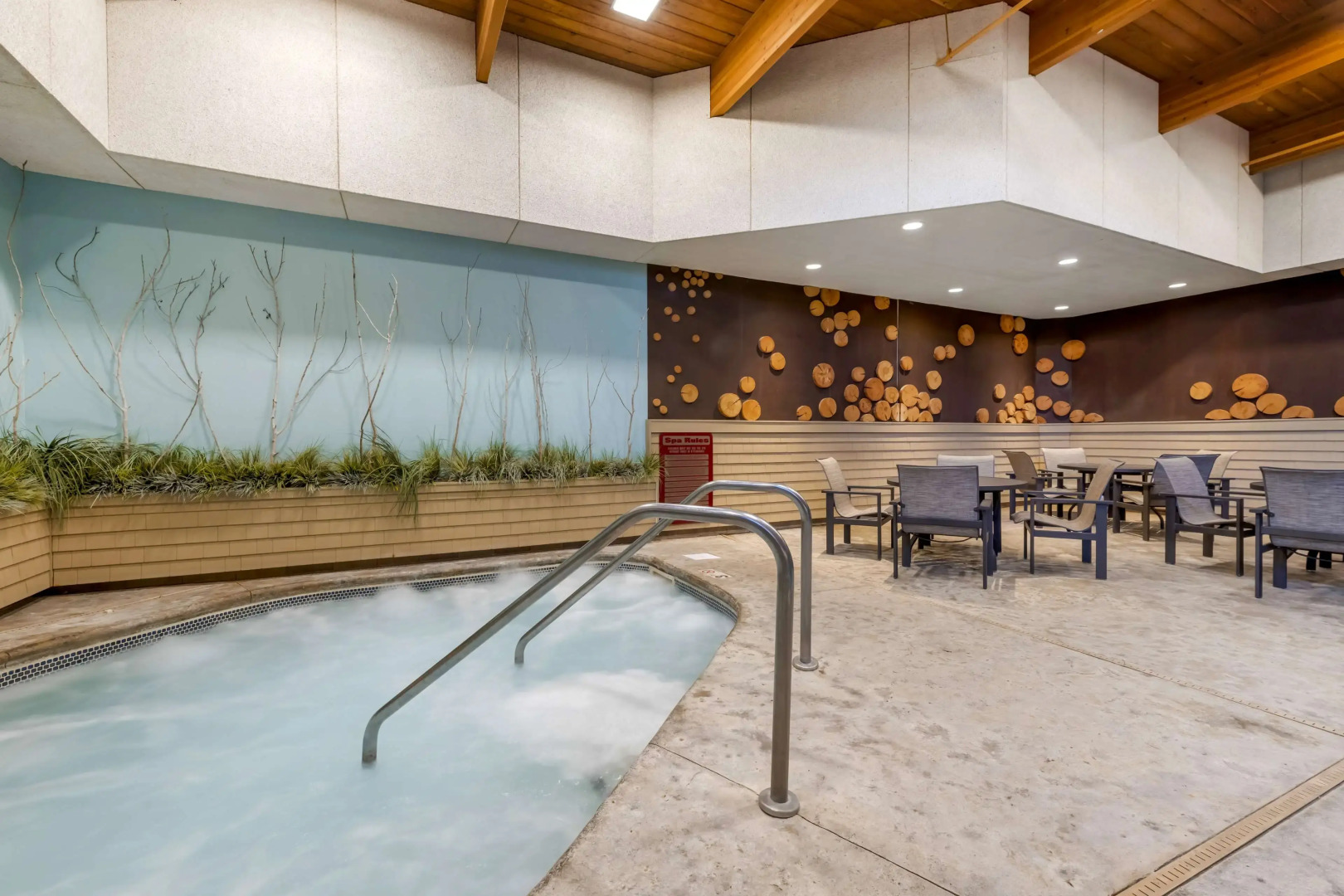 Best Western Premier The Lodge on Lake Detroit