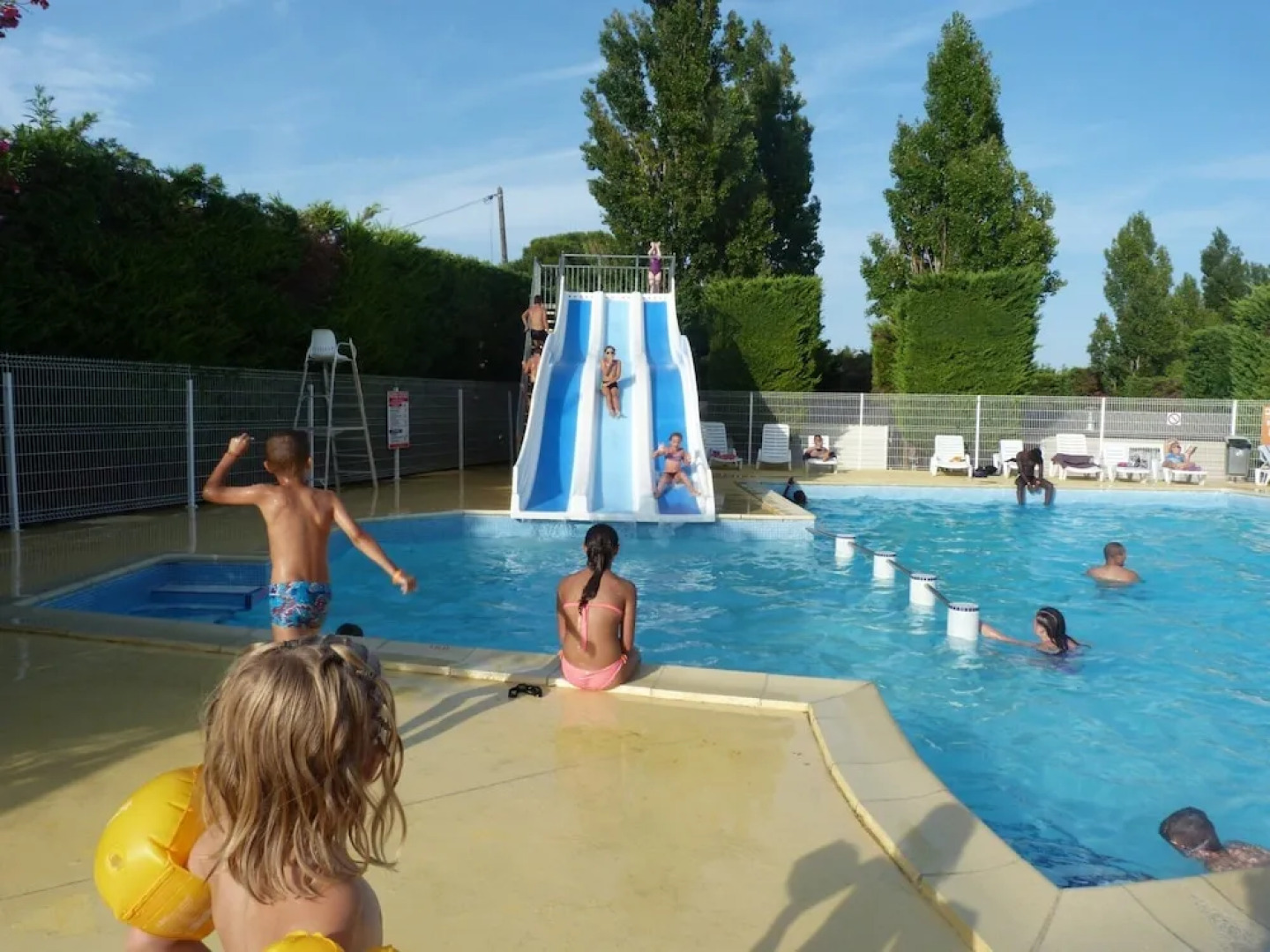 Mobile Home 3 chambre clim TV camping 4