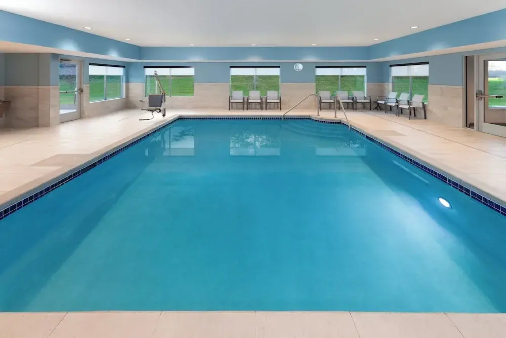 Holiday Inn Express & Suites Reedsburg - Dells Area by IHG