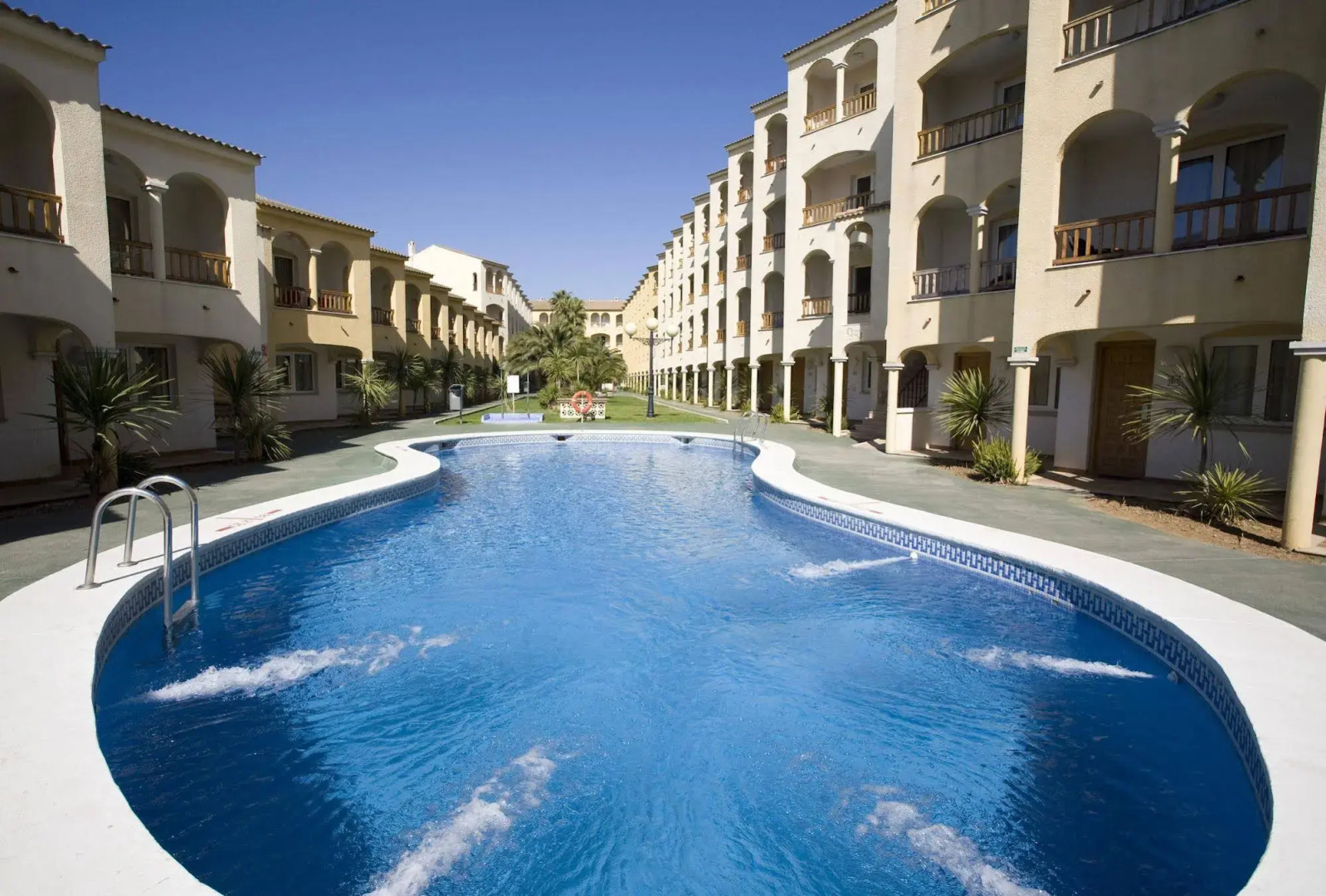 Apartamentos Turísticos Jardines del Plaza