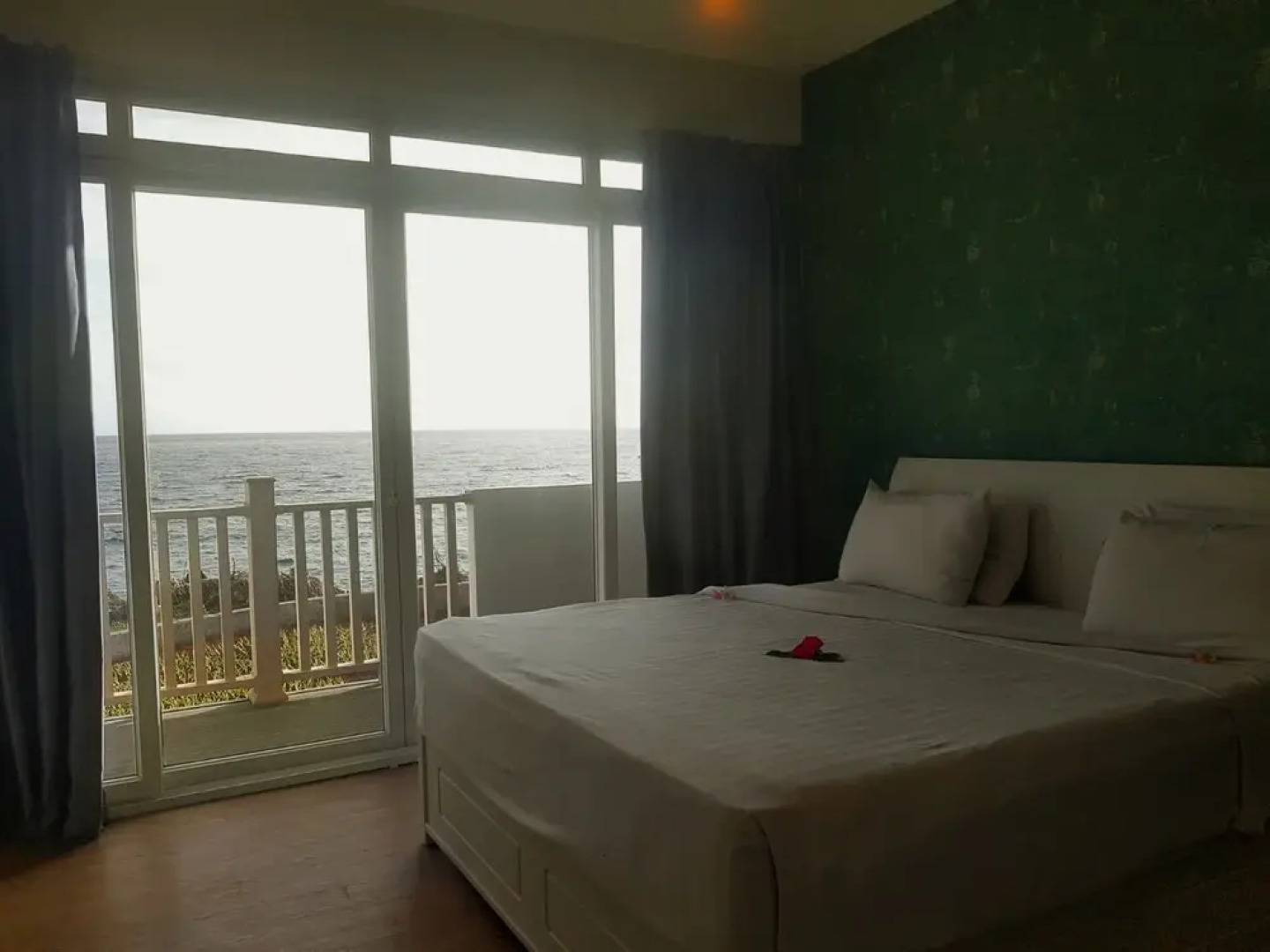 Itsandra Beach Hotel & Resort