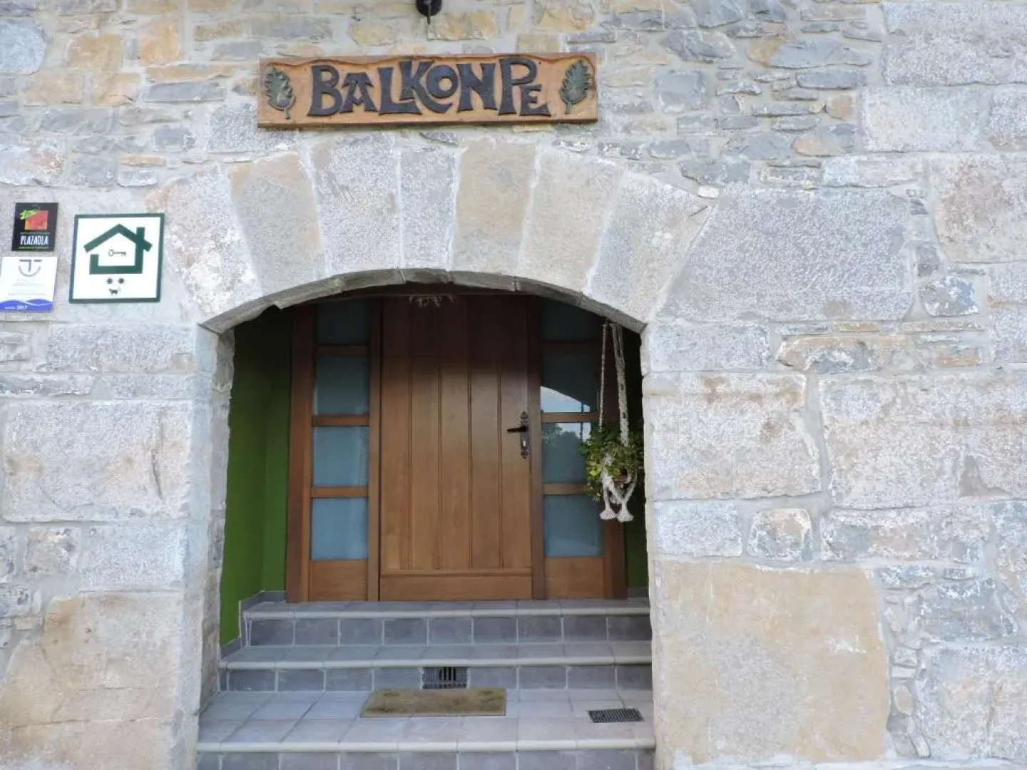 Balkonpe Landa Etxea