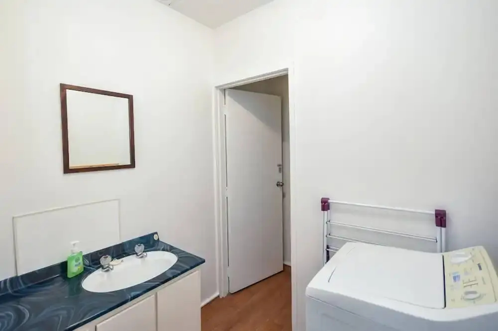 The Port Chalmers Heritage suite 3 Bedrm