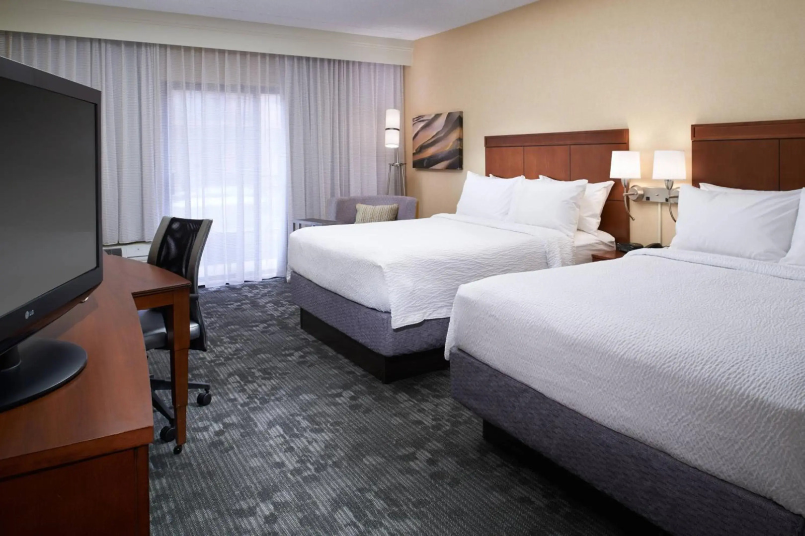Courtyard by Marriott Detroit Dearborn