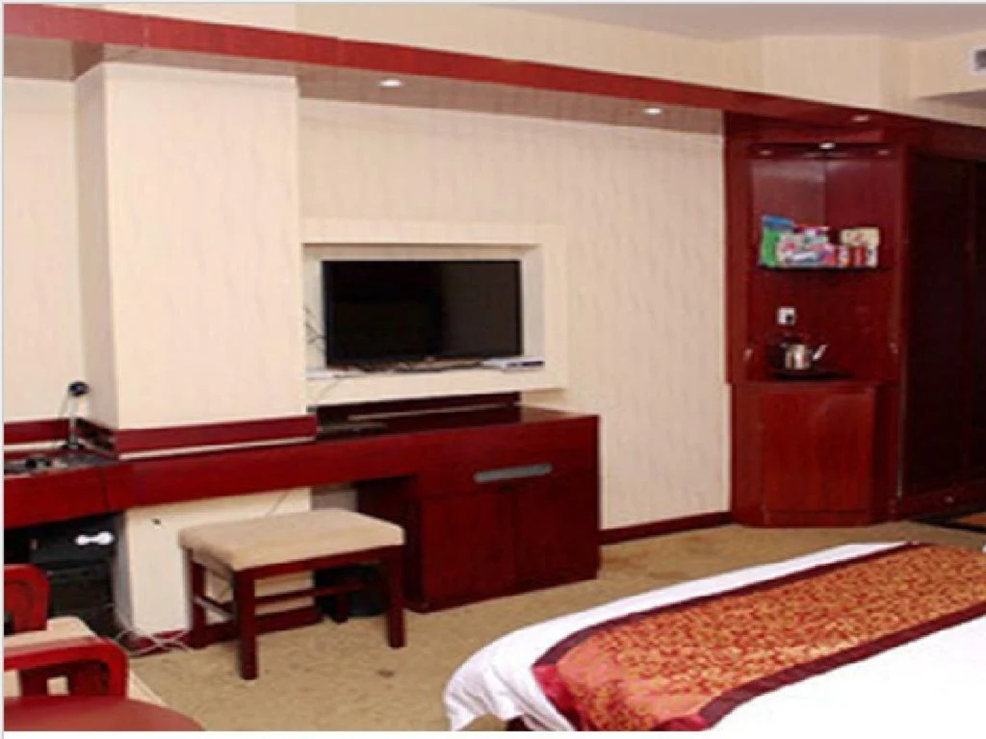 Cailong Express Inn