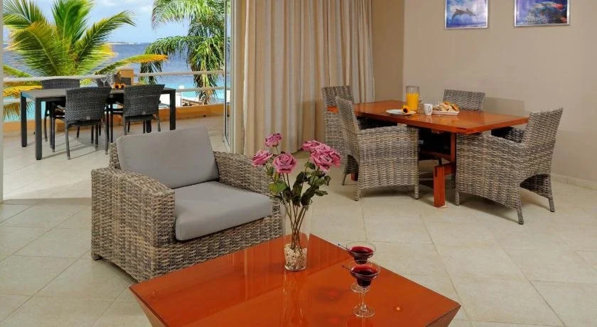 Den Laman Condominiums