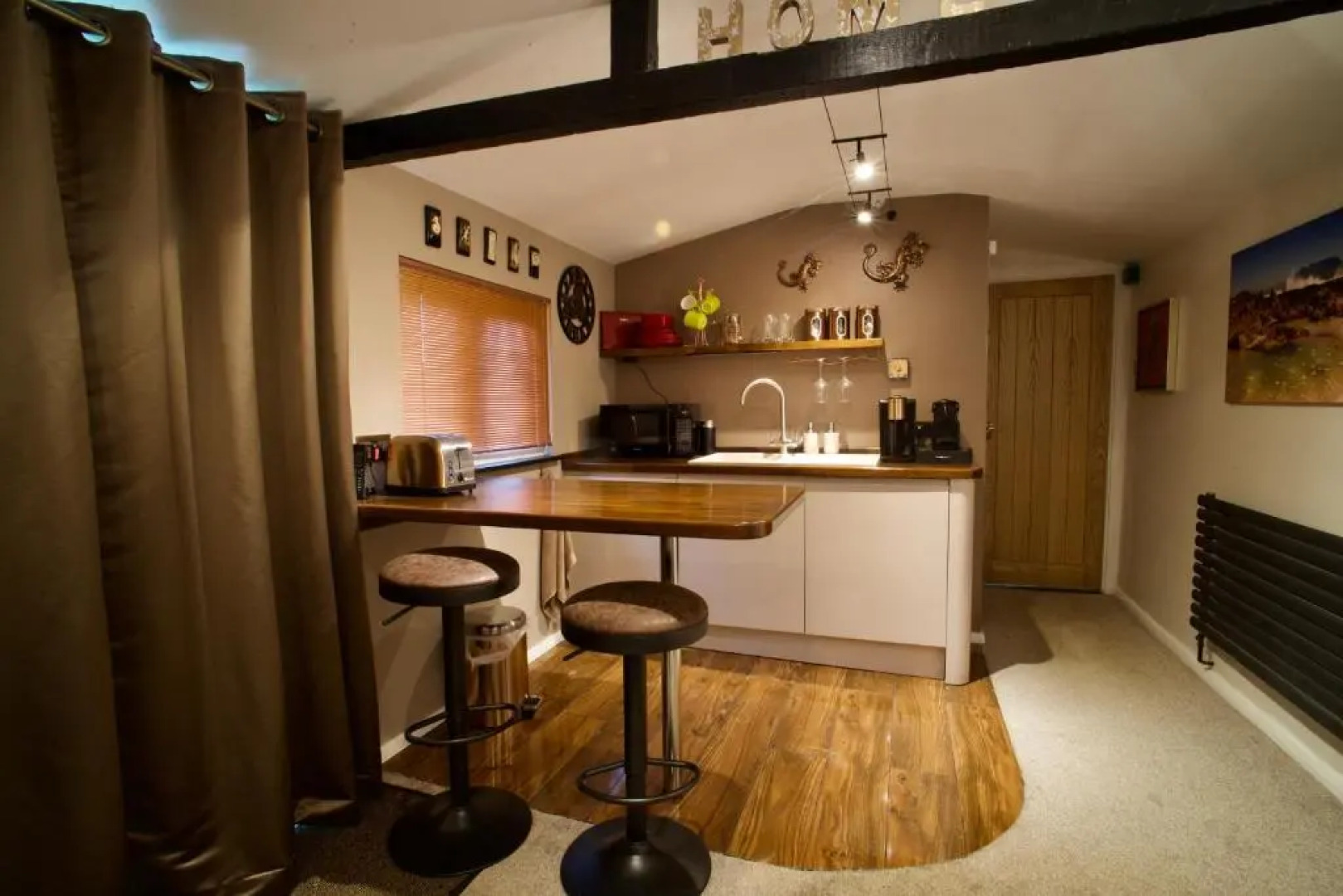 Luxurious Rural Cabin