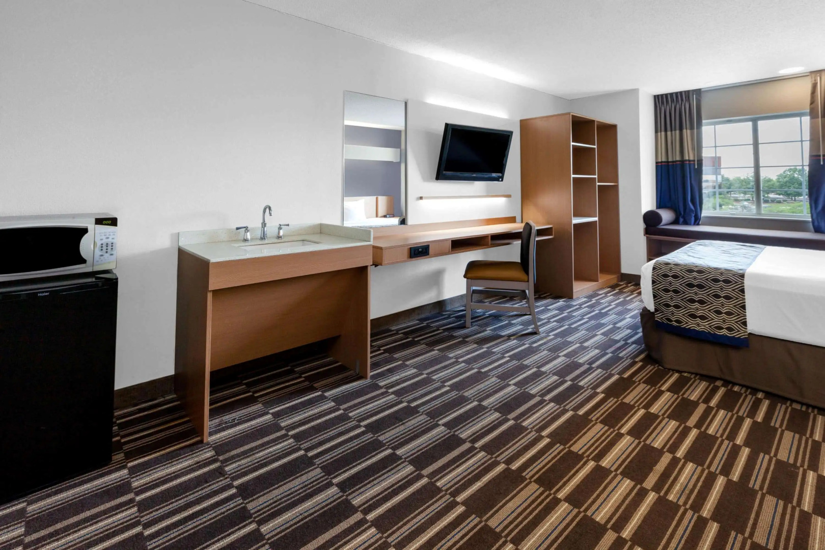 Microtel Inn & Suites by Wyndham Baltimore BWI Airport