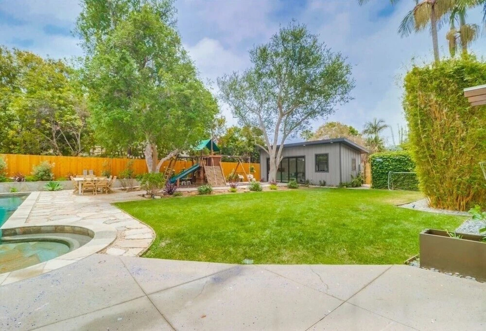 1155 Hymettus Ave 4 Bedroom Home by Redawning