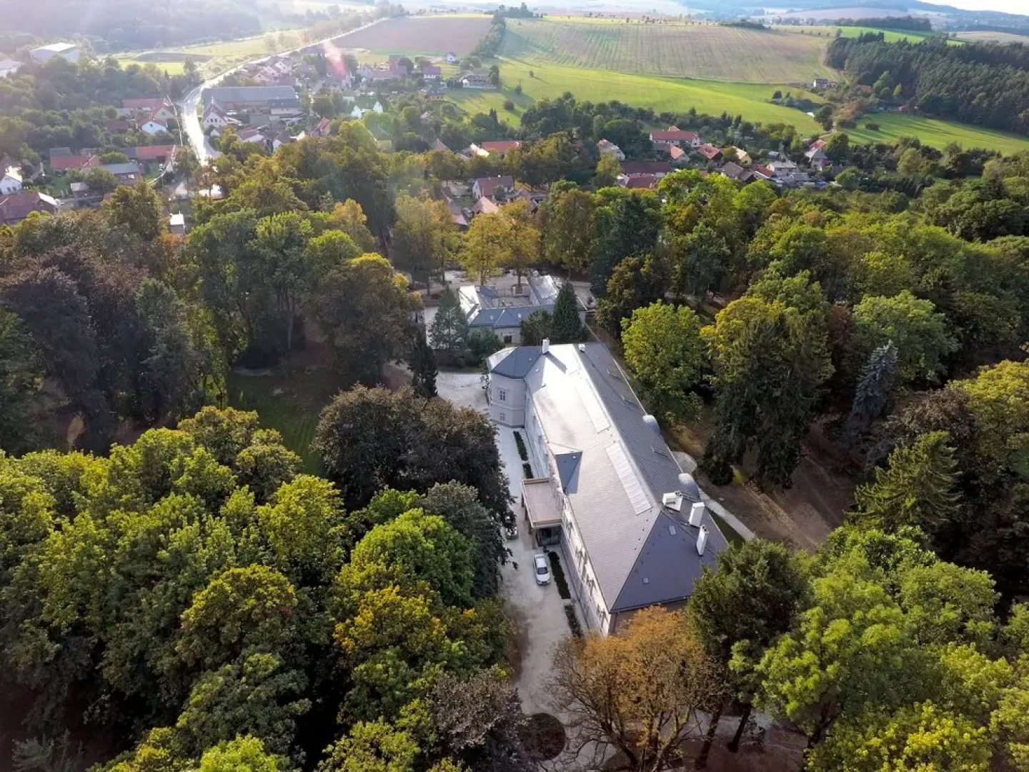 Zámek Ratměřice Hotel & Resort