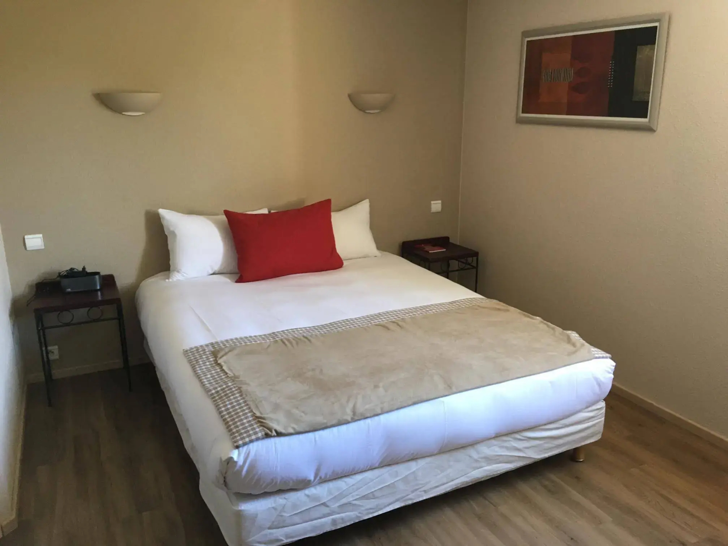 Logis Hôtel La Bastide de Grignan & Restaurant La Chênaie