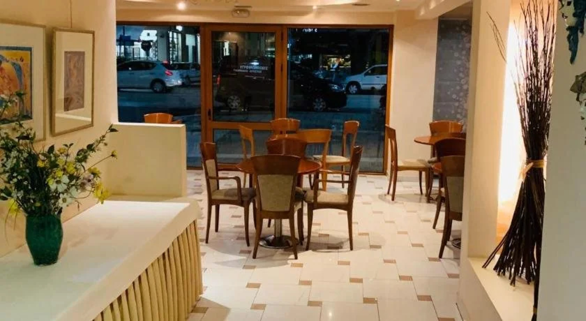 Hera Hotel