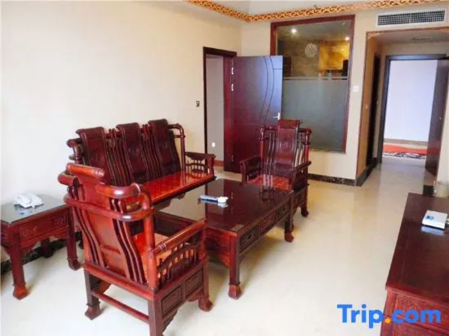 Yunti Hotel