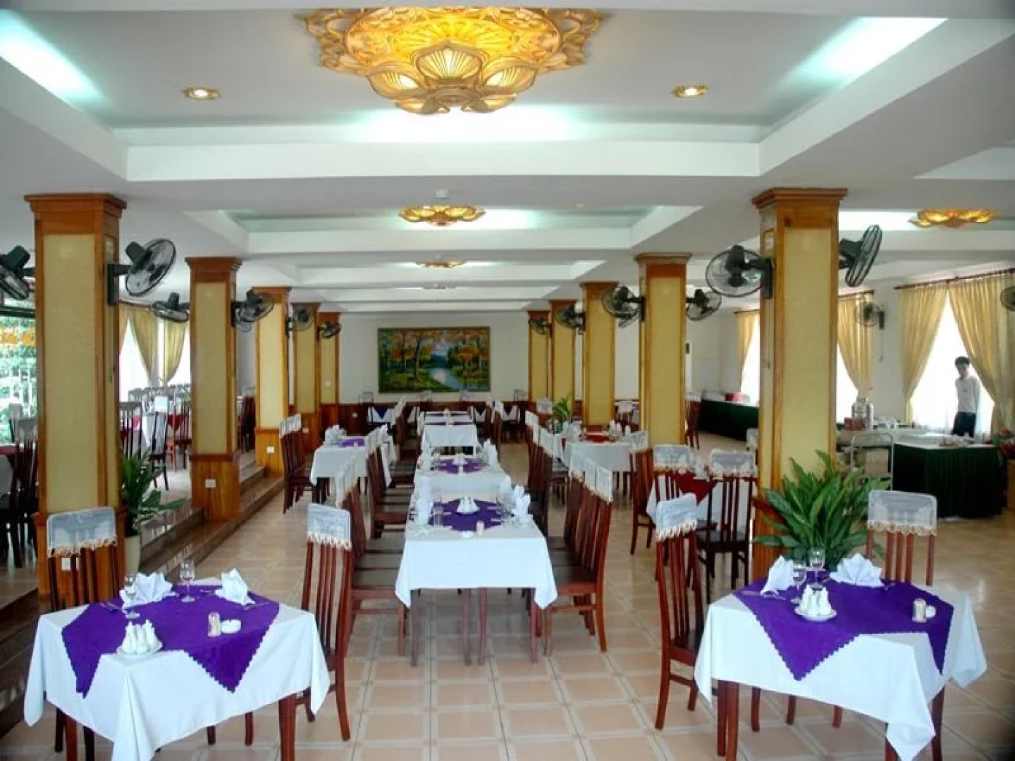 Biệt thự xanh lam