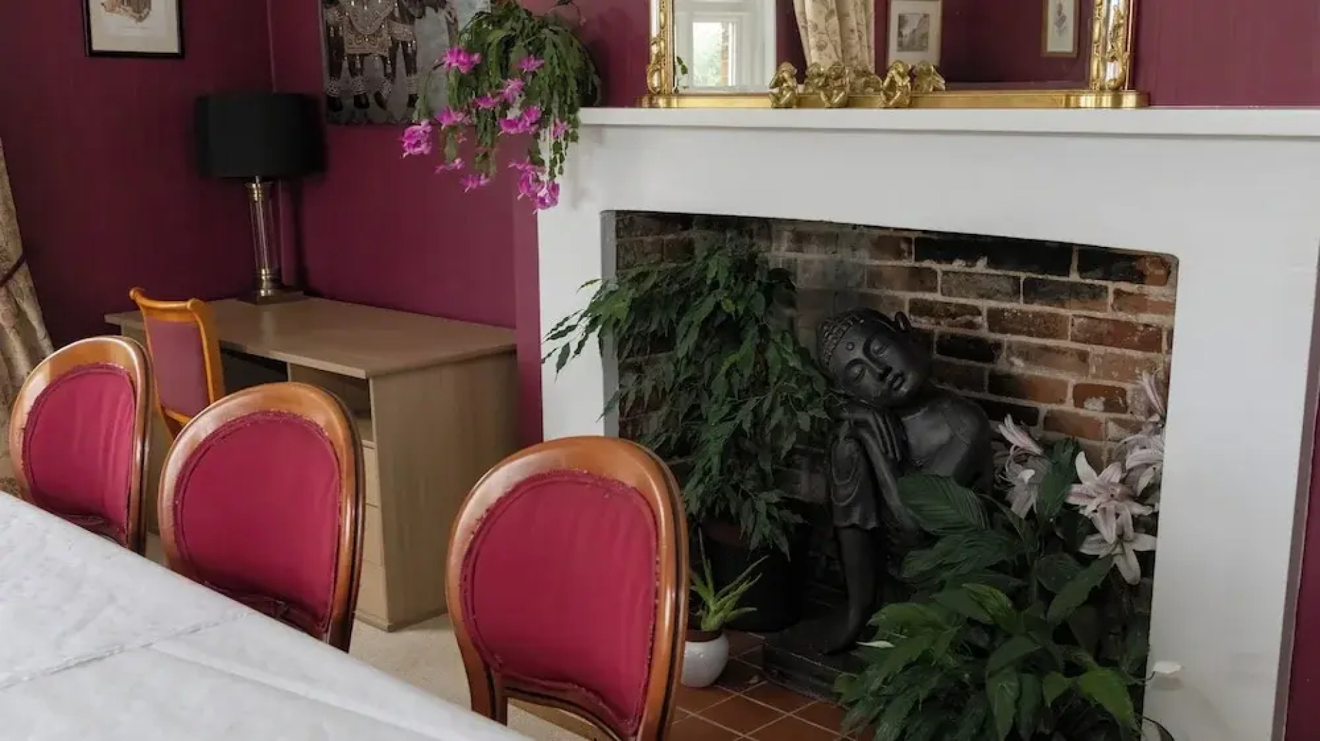 Tranquil Forest Retreat in Brockenhurst