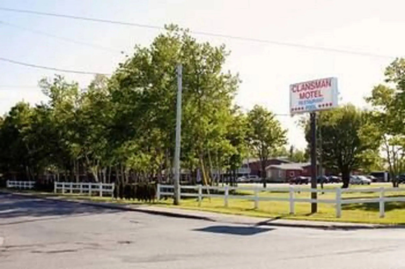 The Clansman Motel